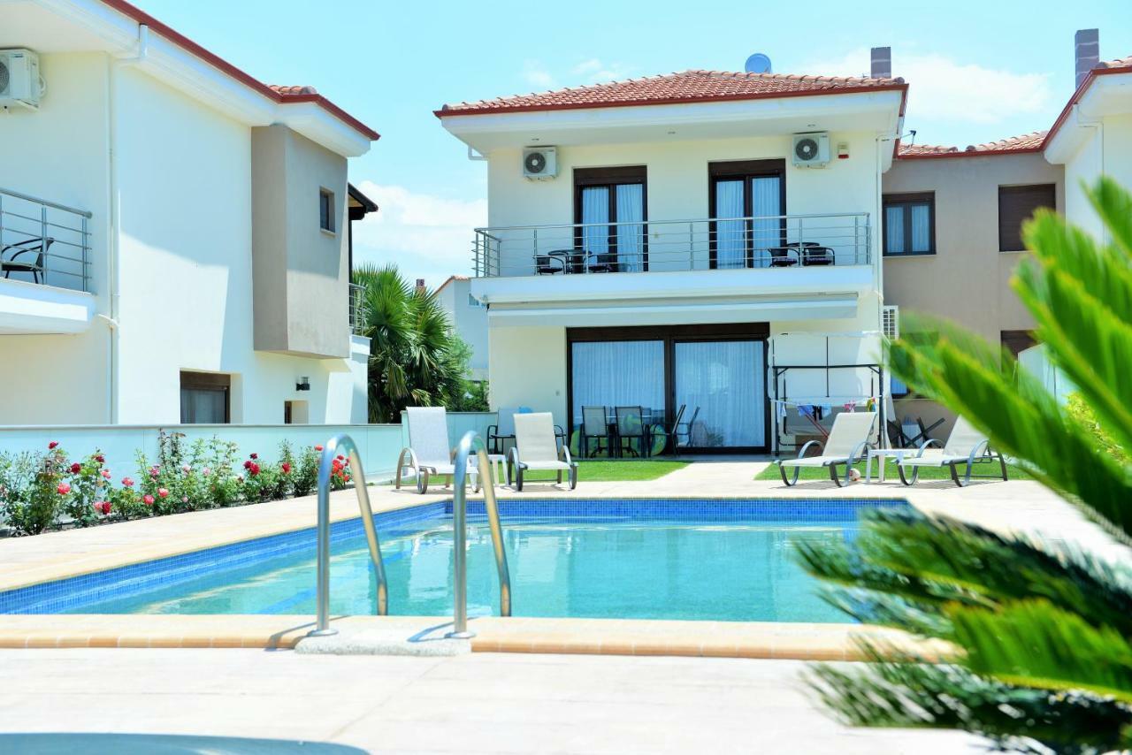 Villas חניוטי חדר תמונה